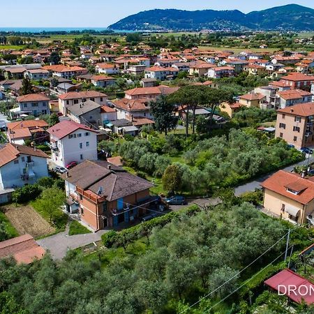 Casa Degli Zii Appartamento Letizia Luni Dış mekan fotoğraf