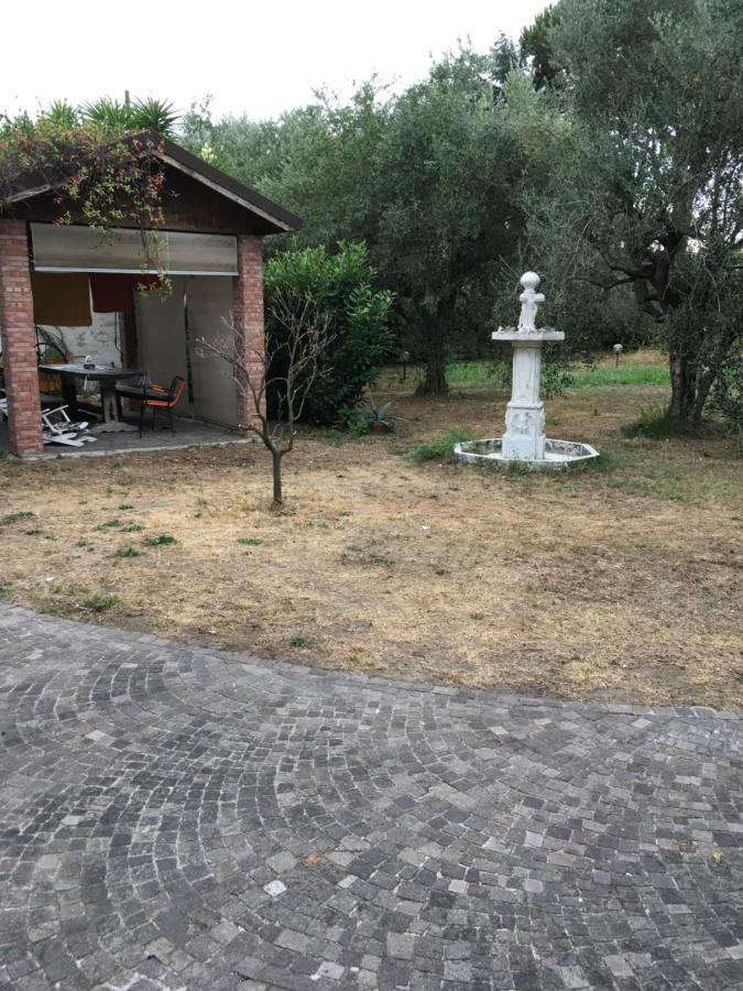 Casa Degli Zii Appartamento Letizia Luni Dış mekan fotoğraf