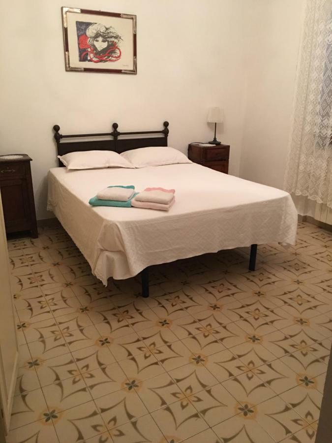 Casa Degli Zii Appartamento Letizia Luni Dış mekan fotoğraf