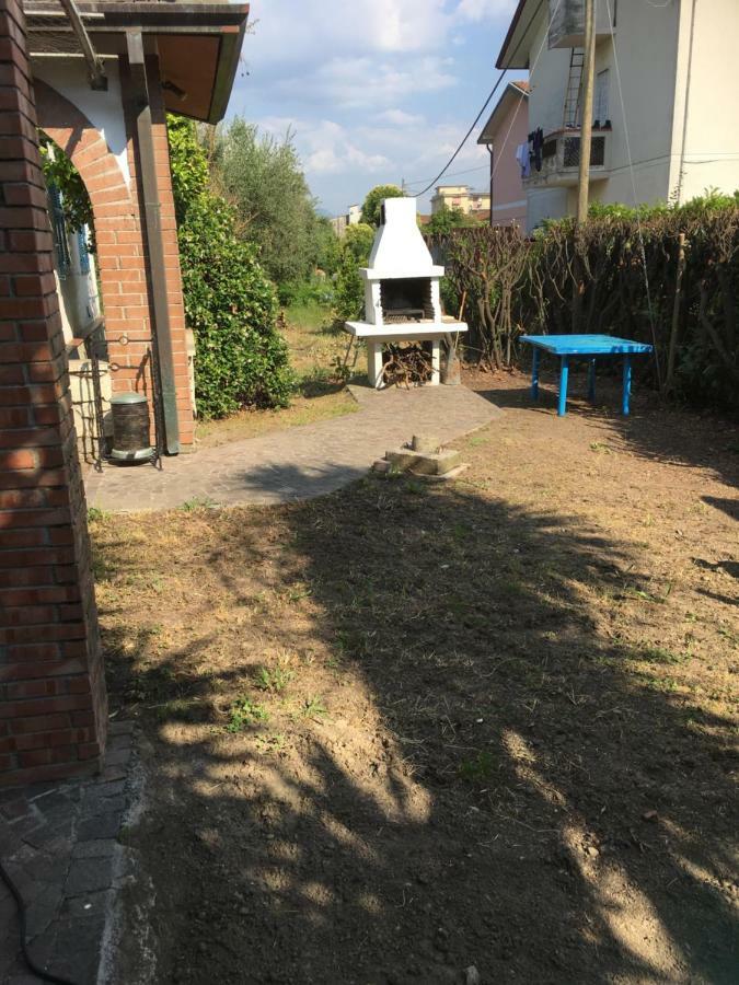 Casa Degli Zii Appartamento Letizia Luni Dış mekan fotoğraf