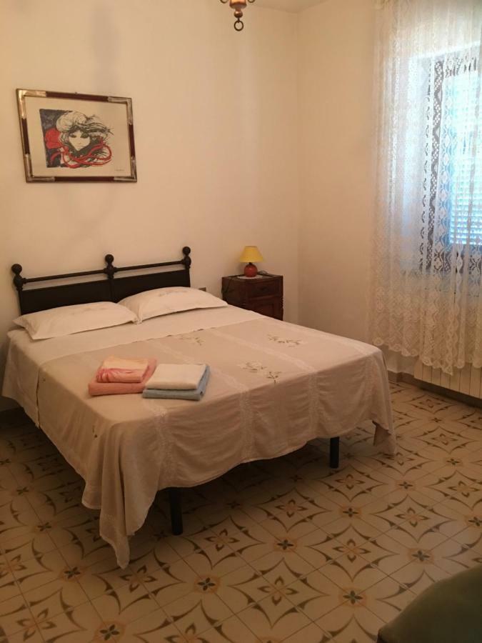 Casa Degli Zii Appartamento Letizia Luni Dış mekan fotoğraf