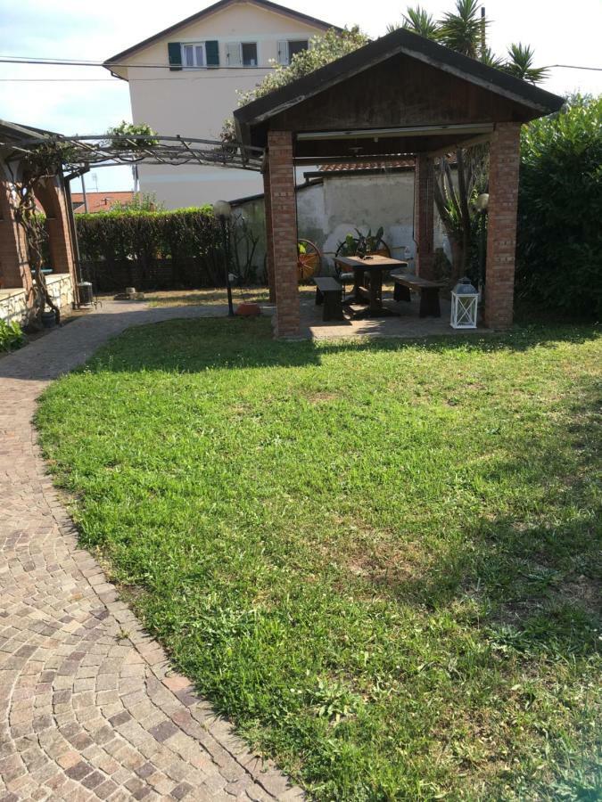 Casa Degli Zii Appartamento Letizia Luni Dış mekan fotoğraf