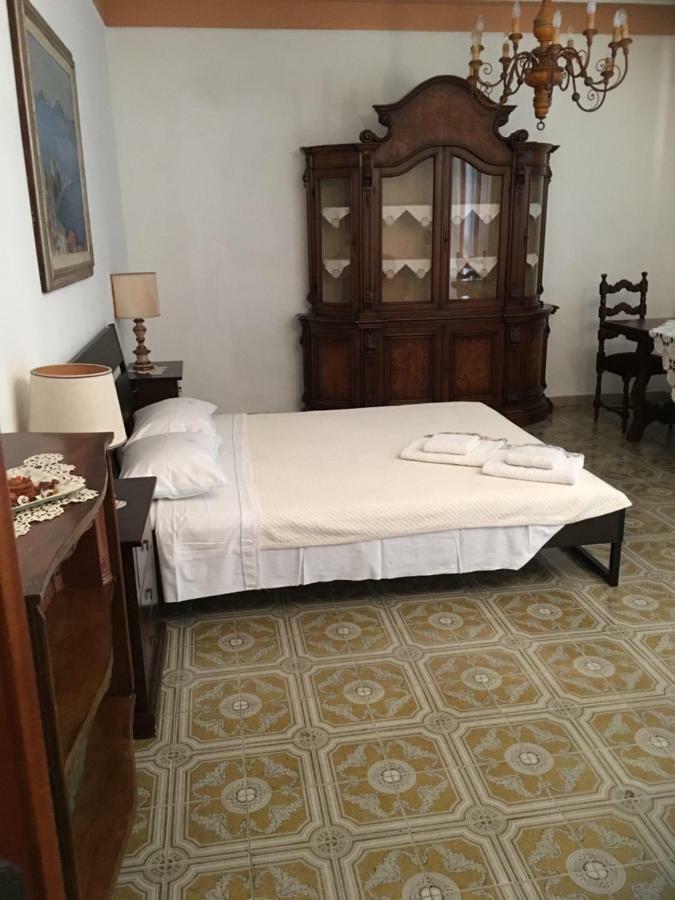 Casa Degli Zii Appartamento Letizia Luni Dış mekan fotoğraf